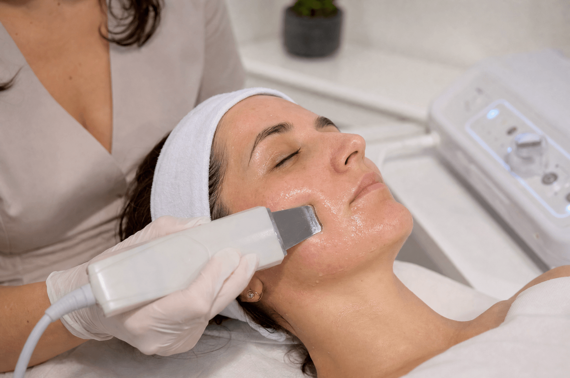 Peeling kawitacyjny zabieg